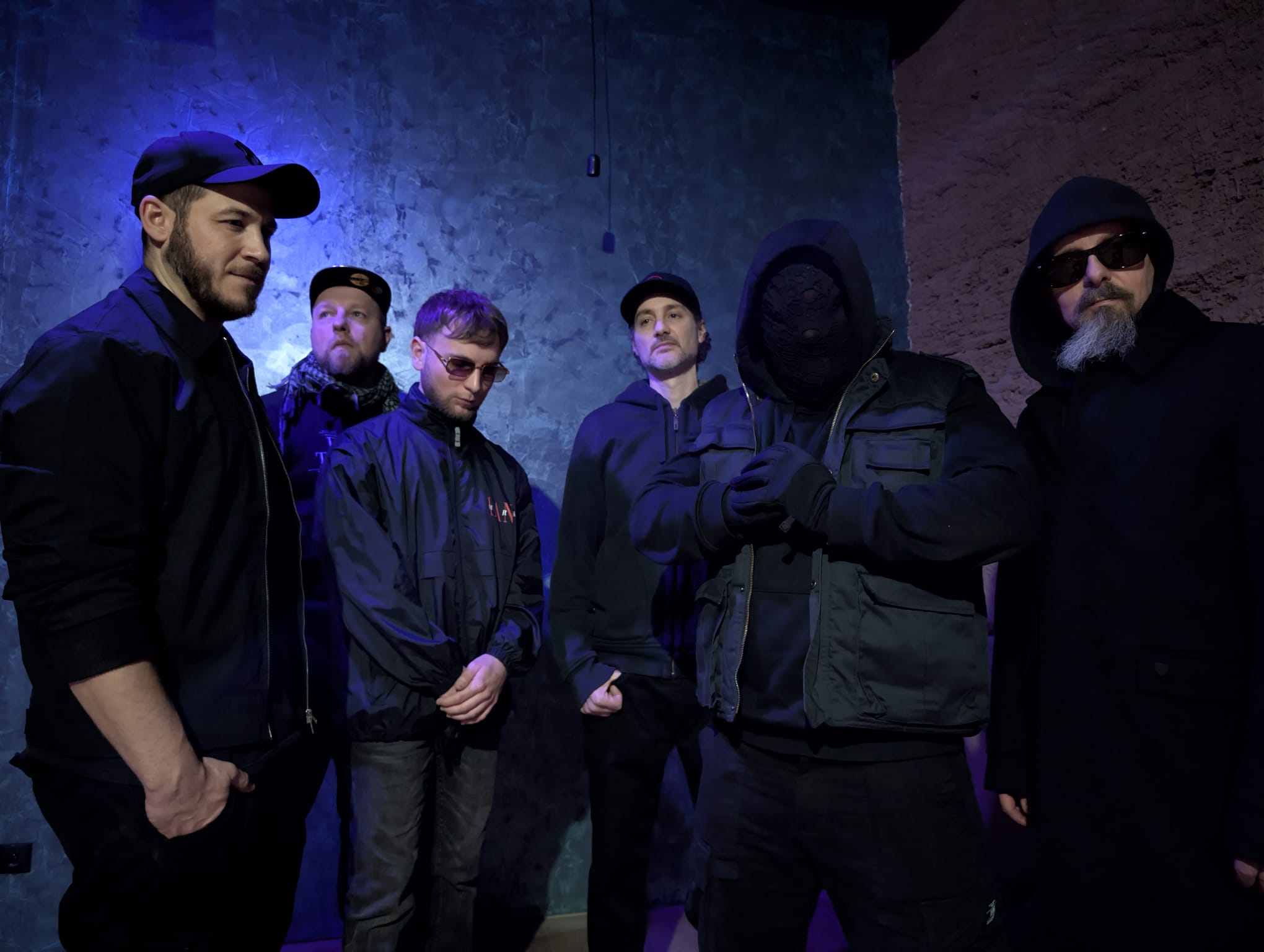 DOWN TRIGGER en studio